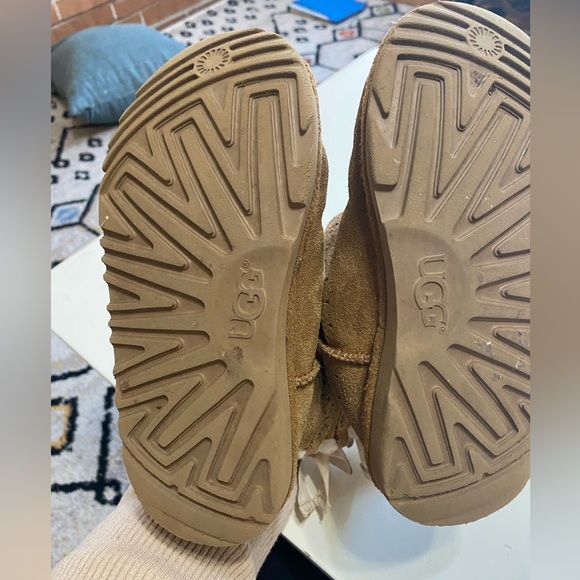 Tan UGG boots - Picture 5 of 5